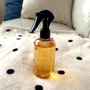 Sanrio My Melody Fabric Spray - Black and Orange